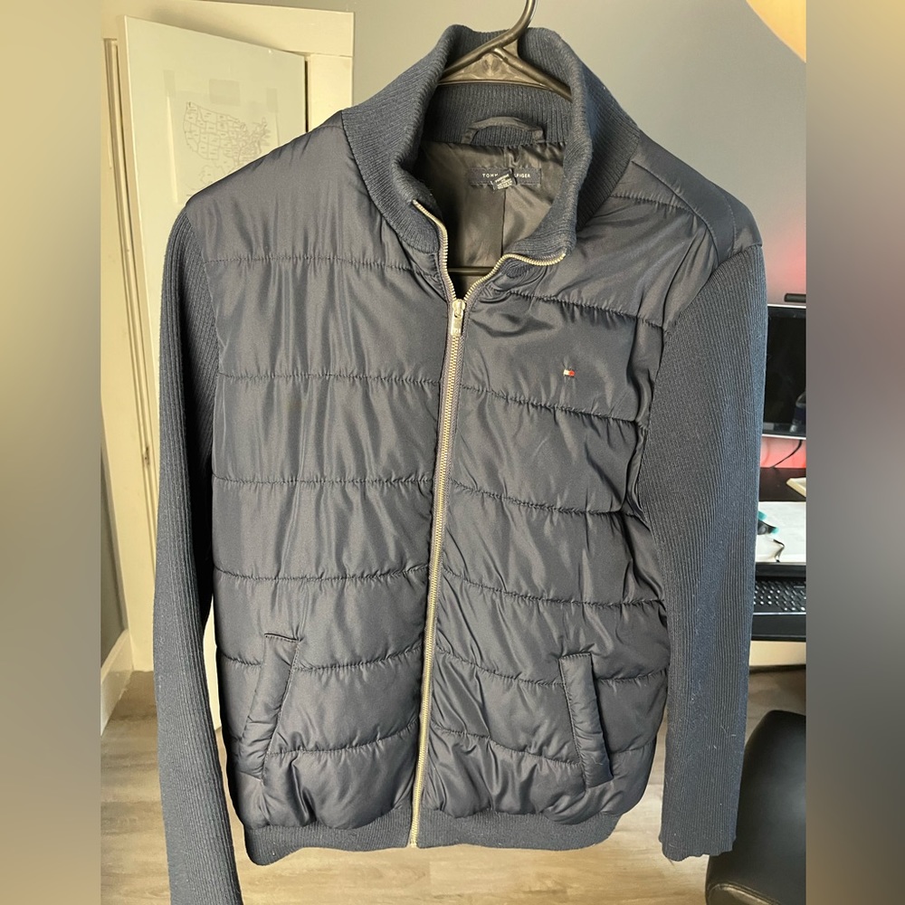 Tommy Hilfiger women’s jacket with knitted sleeves